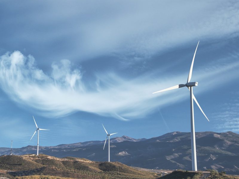 wind-mills-g24a6e27d7_1920
